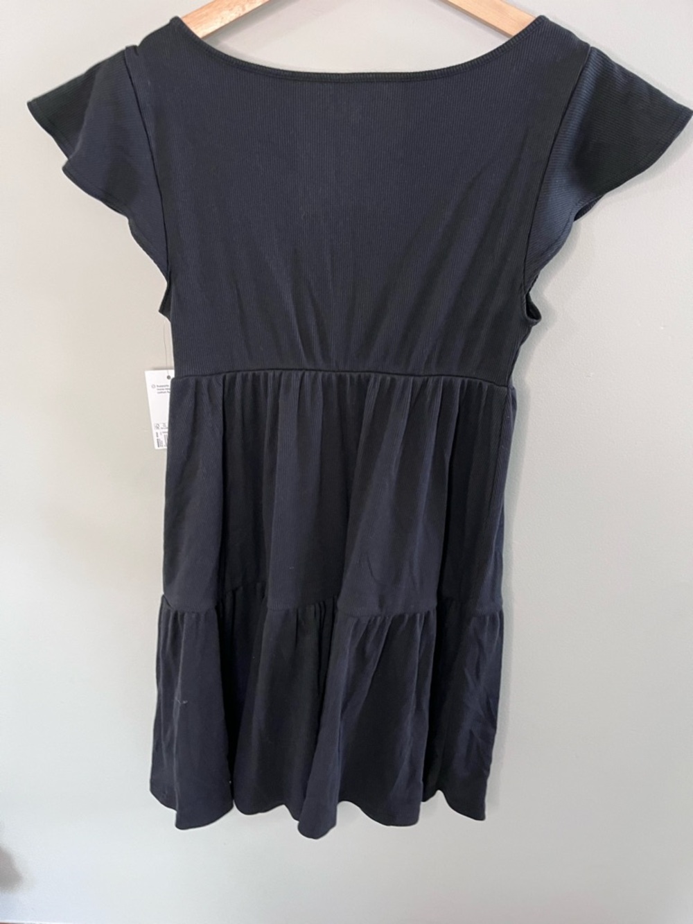 SO Black Ribbed Knit Tiered Babydoll Mini‎ Dress Tie Front Flutter Sleeve Size M - Picture 3 of 5